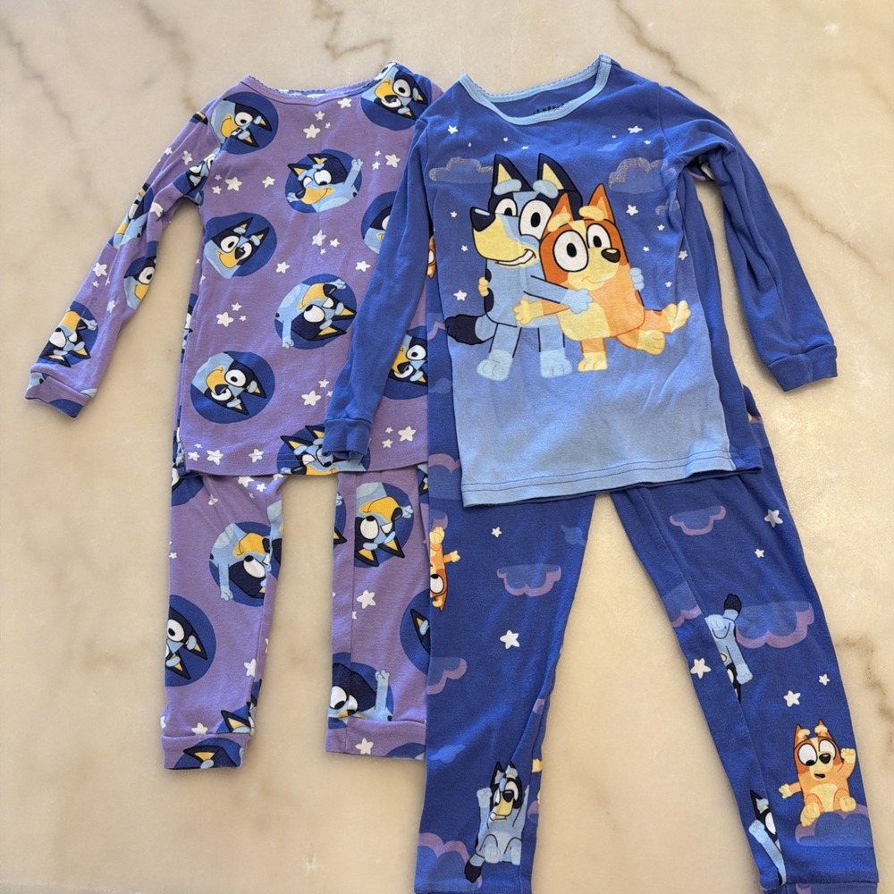 Set of 2 pairs of Girl's Bluey & Bingo Cotton Pajamas Size 5 Blue Purple Glitter